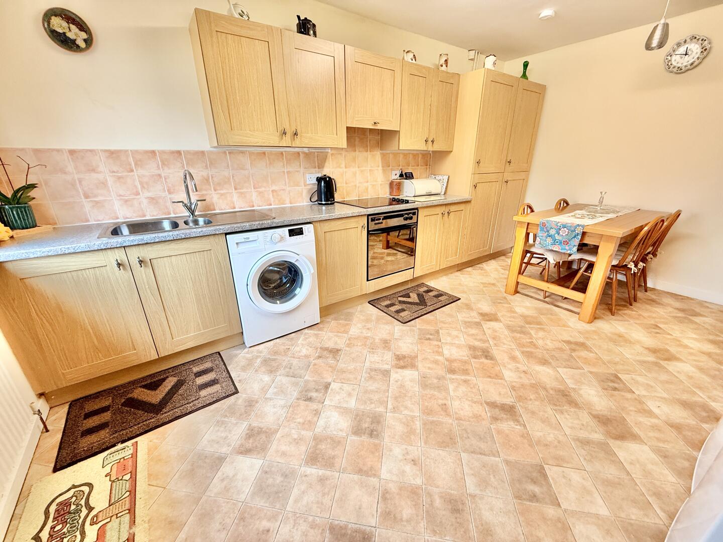 Ardneil Court, Ardrossan